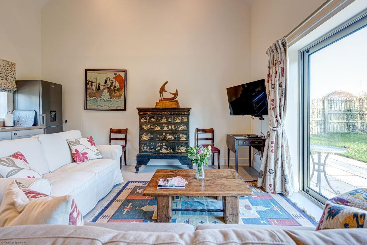 Dairy Lodge Bladon Bagian luar foto