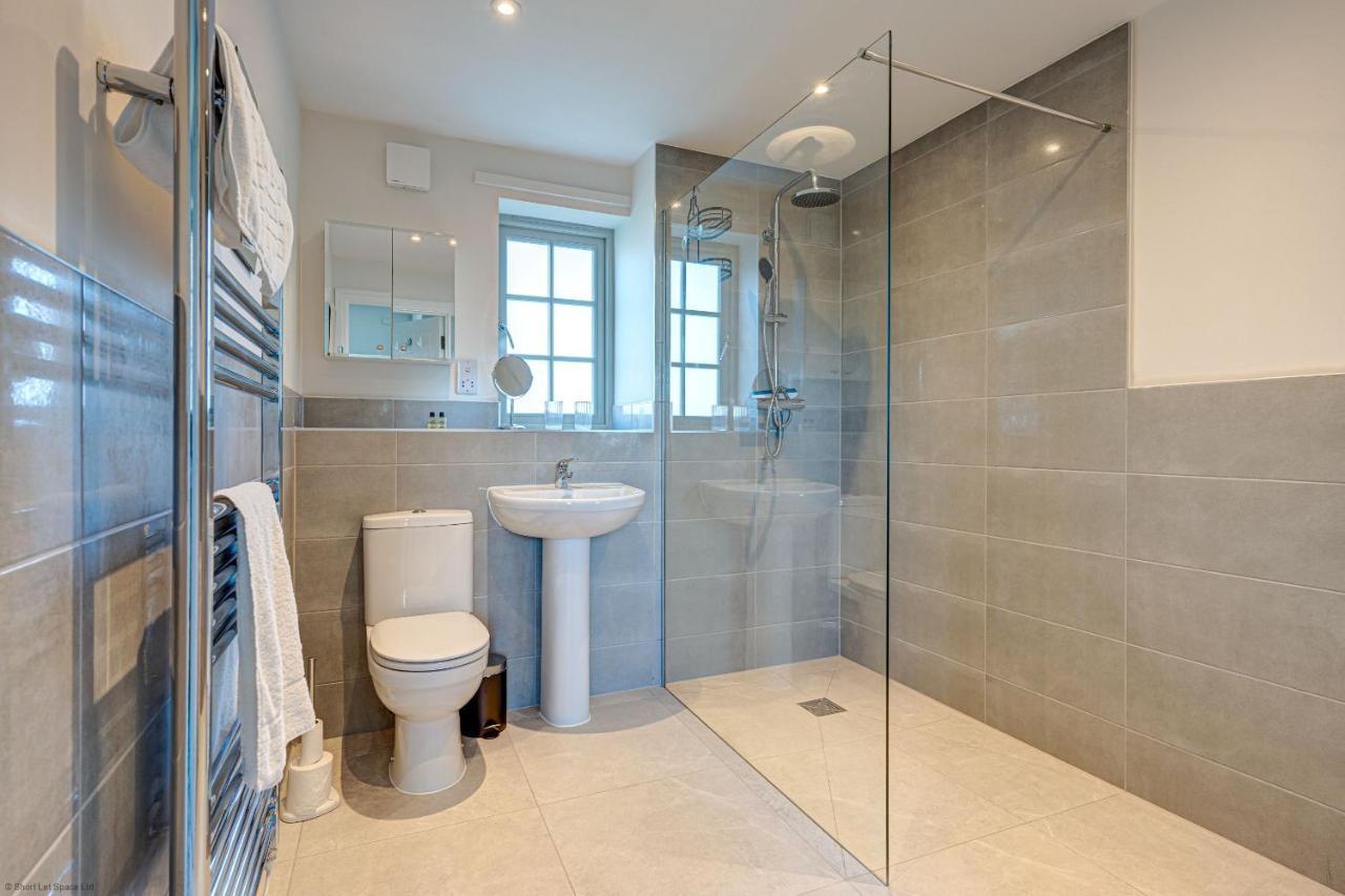 Dairy Lodge Bladon Bagian luar foto